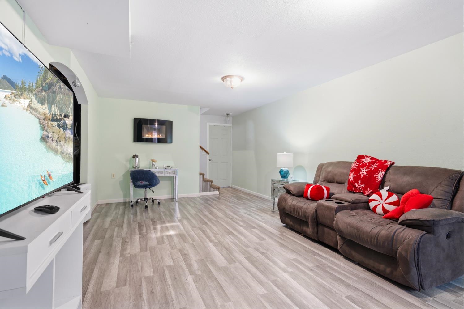 867 Plank Road Menasha, WI 54952 - Photo 22 of 33