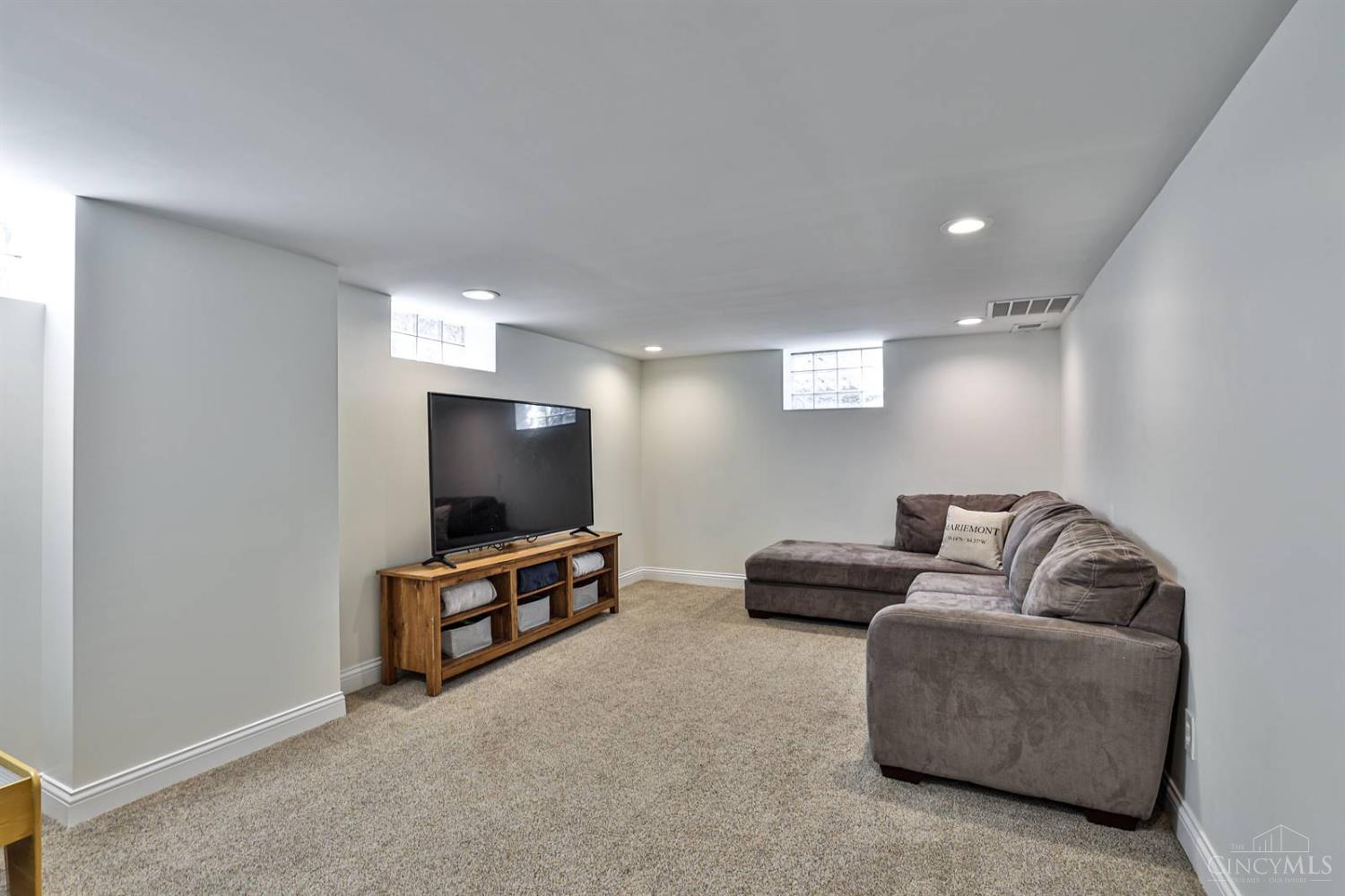 3860 Settle Road Mariemont, OH 45227 - Photo 26 of 37