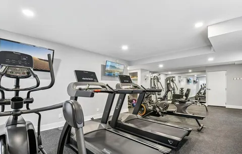$2,999,000 | 560 Indian Mound Street East, Unit 1C, Wayzata, MN 55391