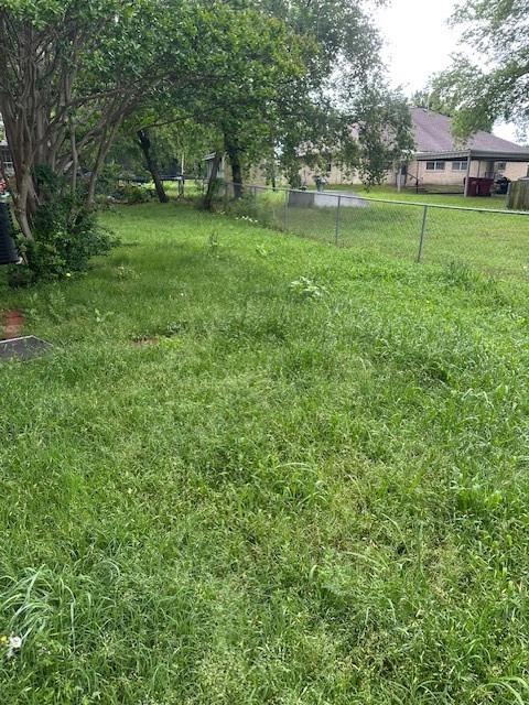 209 School Street Blue Ridge, TX 75424 - Photo 8 of 9 a view of a park with large trees