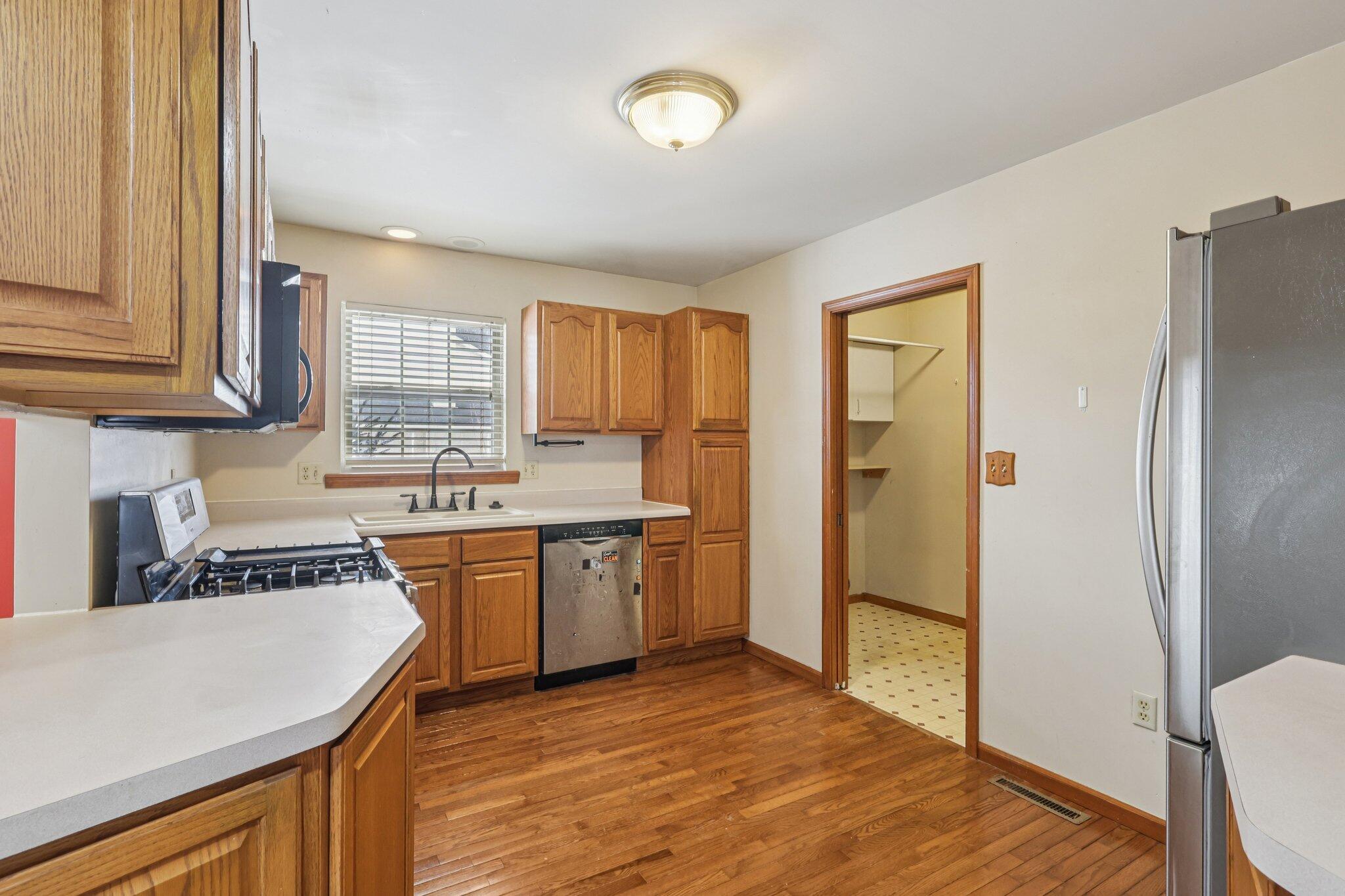 781 David Boulevard Chesterton, IN 46304 - Photo 19 of 56 2048x1365