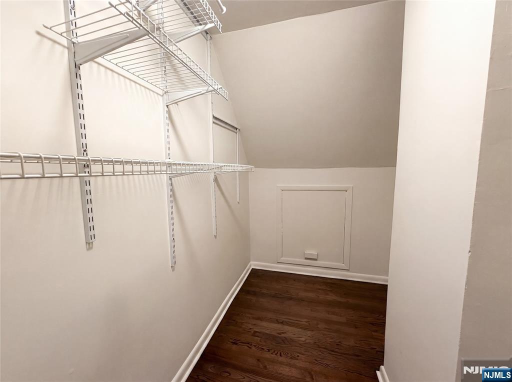 616 River Road Teaneck, NJ 07666 - Photo 23 of 40