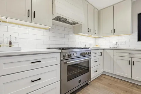 $1,075,000 | 4824 West 40th Lane, St. Louis Park, MN 55416