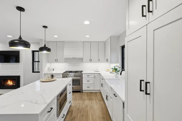 $1,200,000 | 4824 West 40th Lane, St. Louis Park, MN 55416