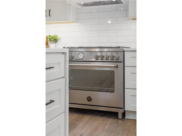 $1,200,000 | 4824 West 40th Lane, St. Louis Park, MN 55416