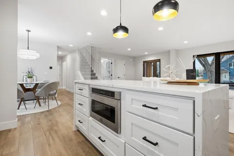 $1,075,000 | 4824 West 40th Lane, St. Louis Park, MN 55416