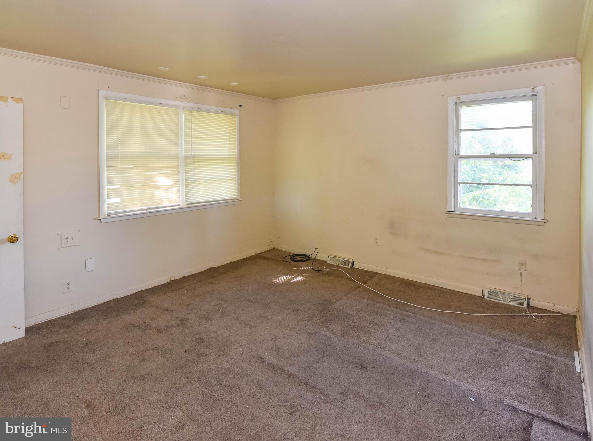 4510 Old Court Road Baltimore, MD 21208 - Photo 12 of 49