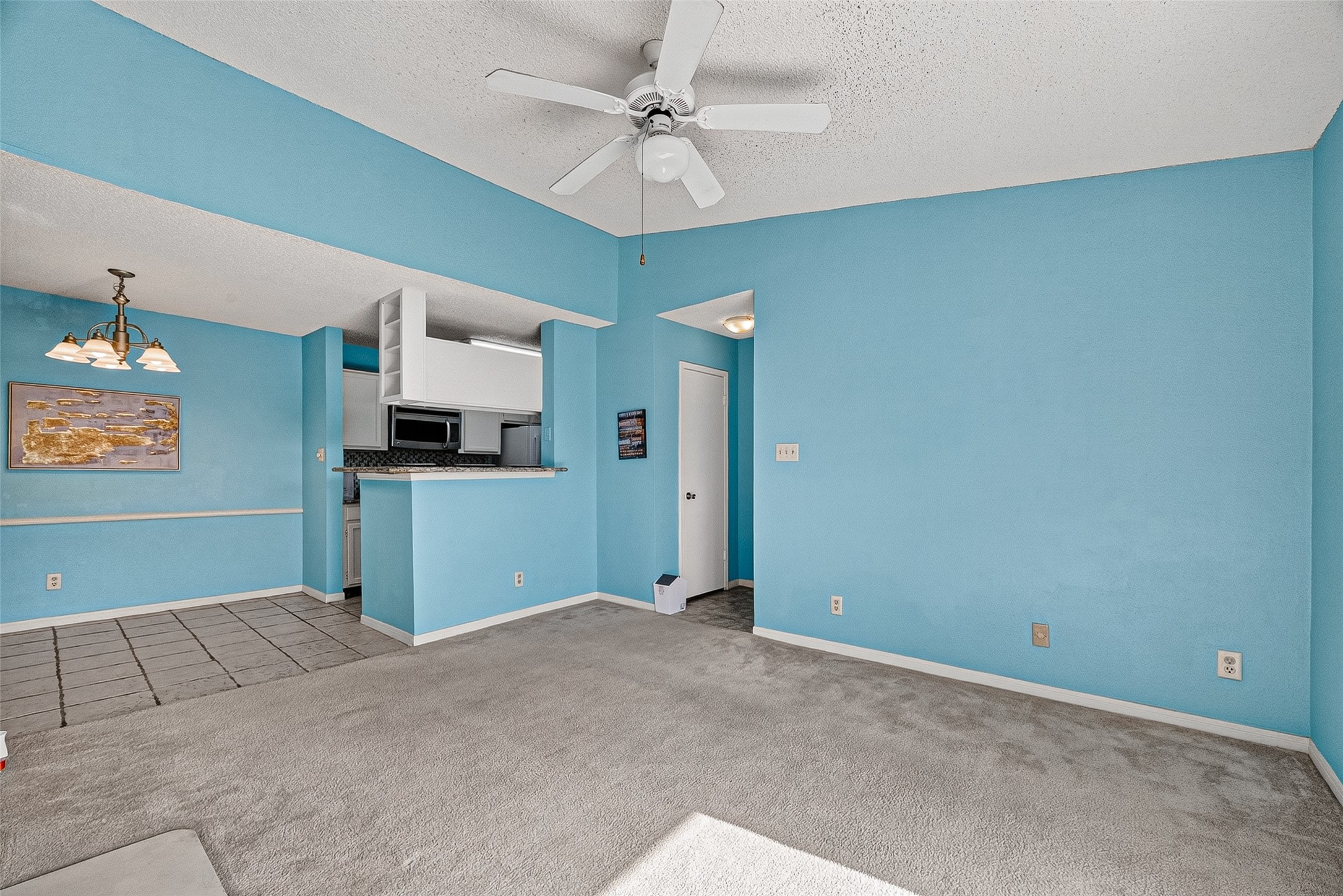 2121 Hepburn Street, Unit 1106 Houston, TX 77054 - Photo 8 of 33 Freshly steam cleaned carpet