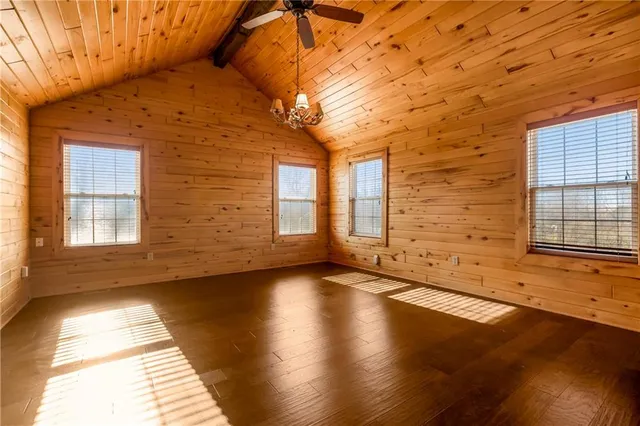 $614,900 | 34509 East 323rd Street, Garden City, MO 64747