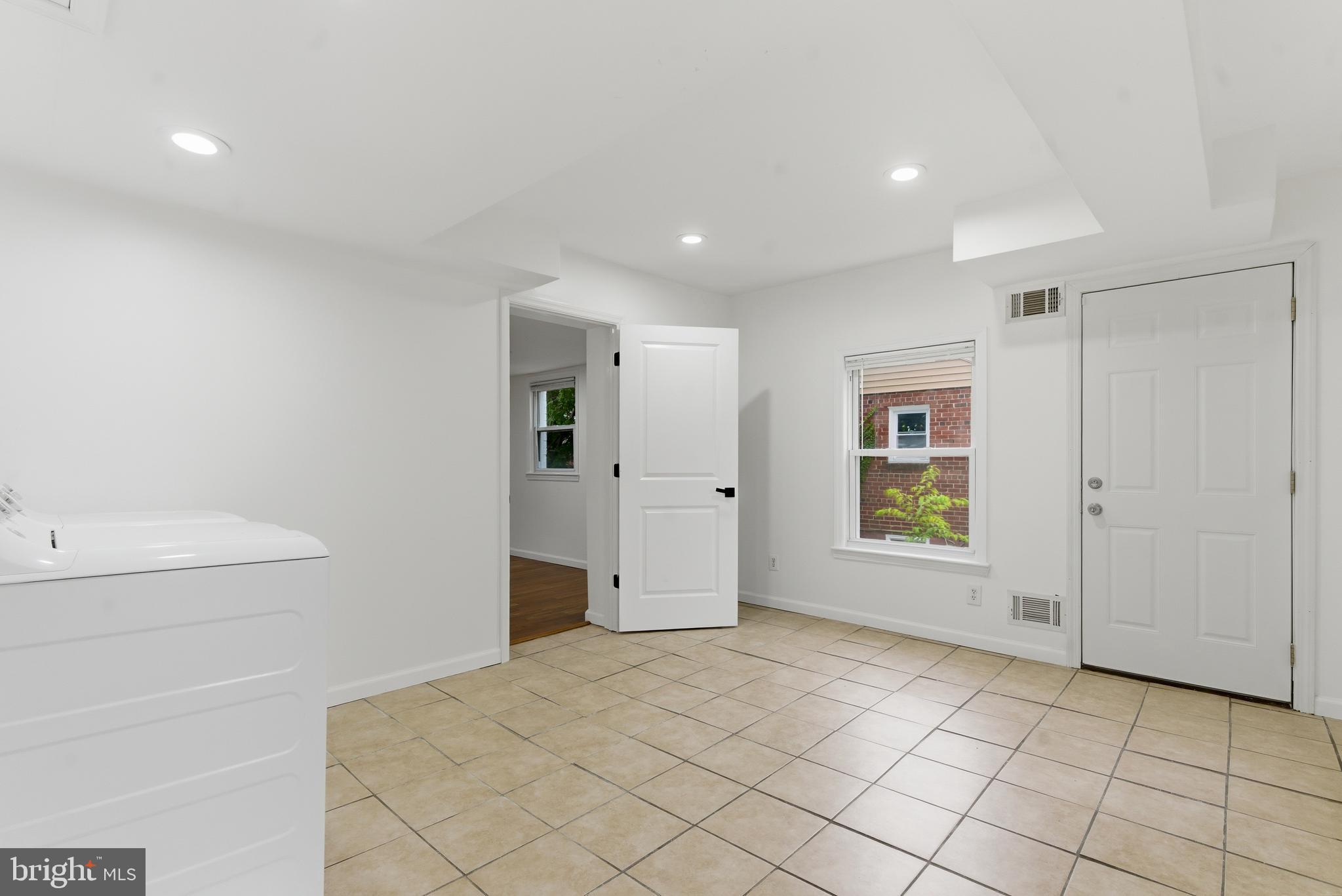 1511 Crest Road Silver Spring, MD 20902 - Photo 29 of 66