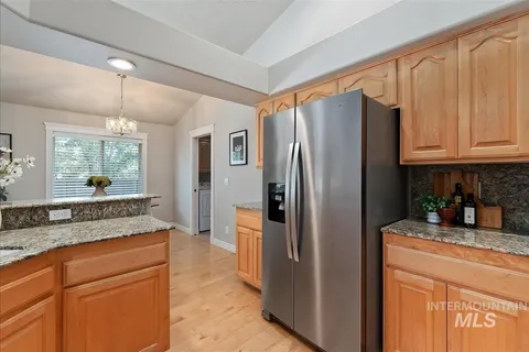 $585,000 | 389 West Bosanka Drive, Eagle, ID 83616