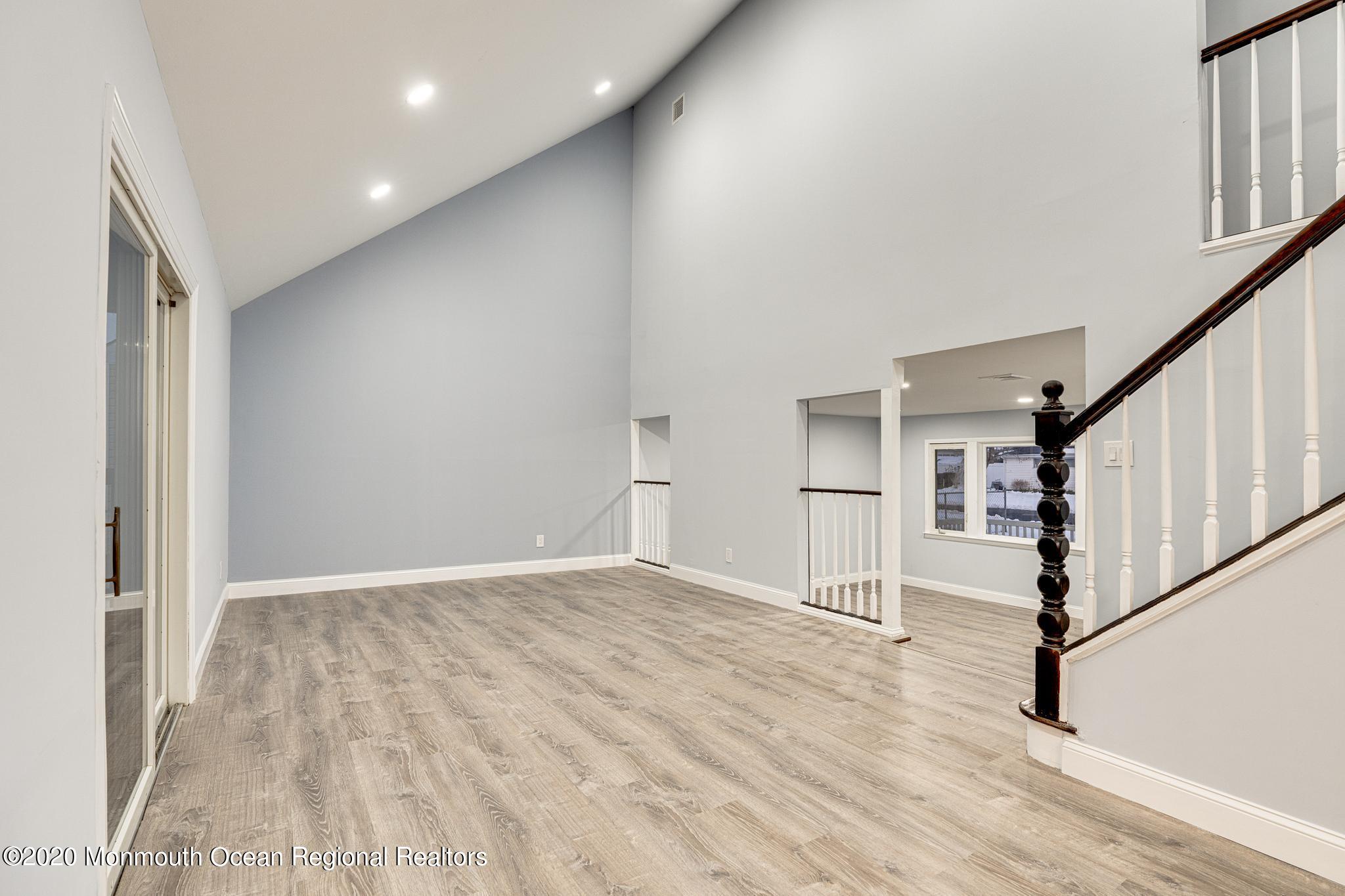 6 Wagon Road Hazlet, NJ 07730 - Photo 16 of 40 Family Room