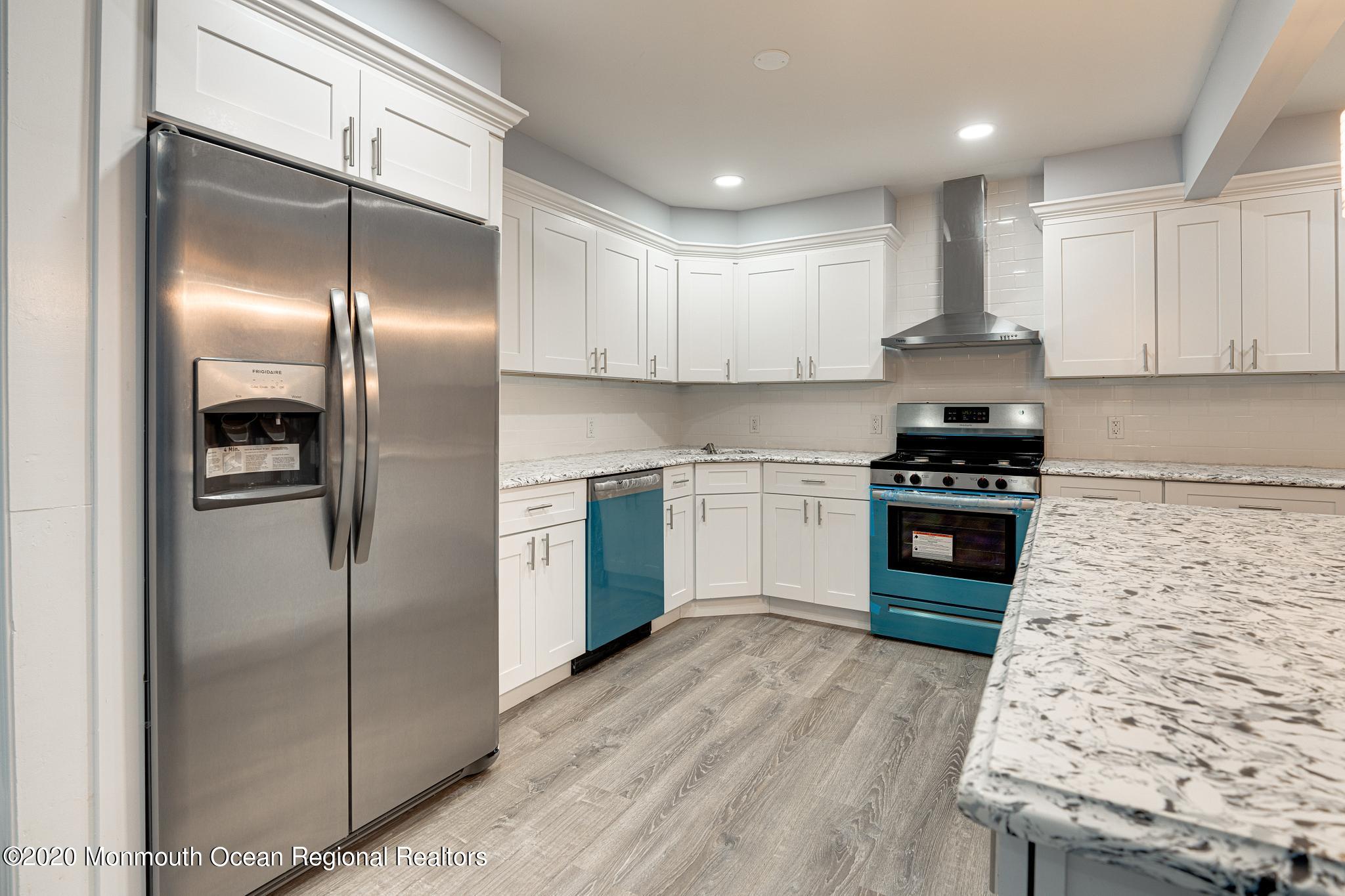 6 Wagon Road Hazlet, NJ 07730 - Photo 20 of 40 Kitchen