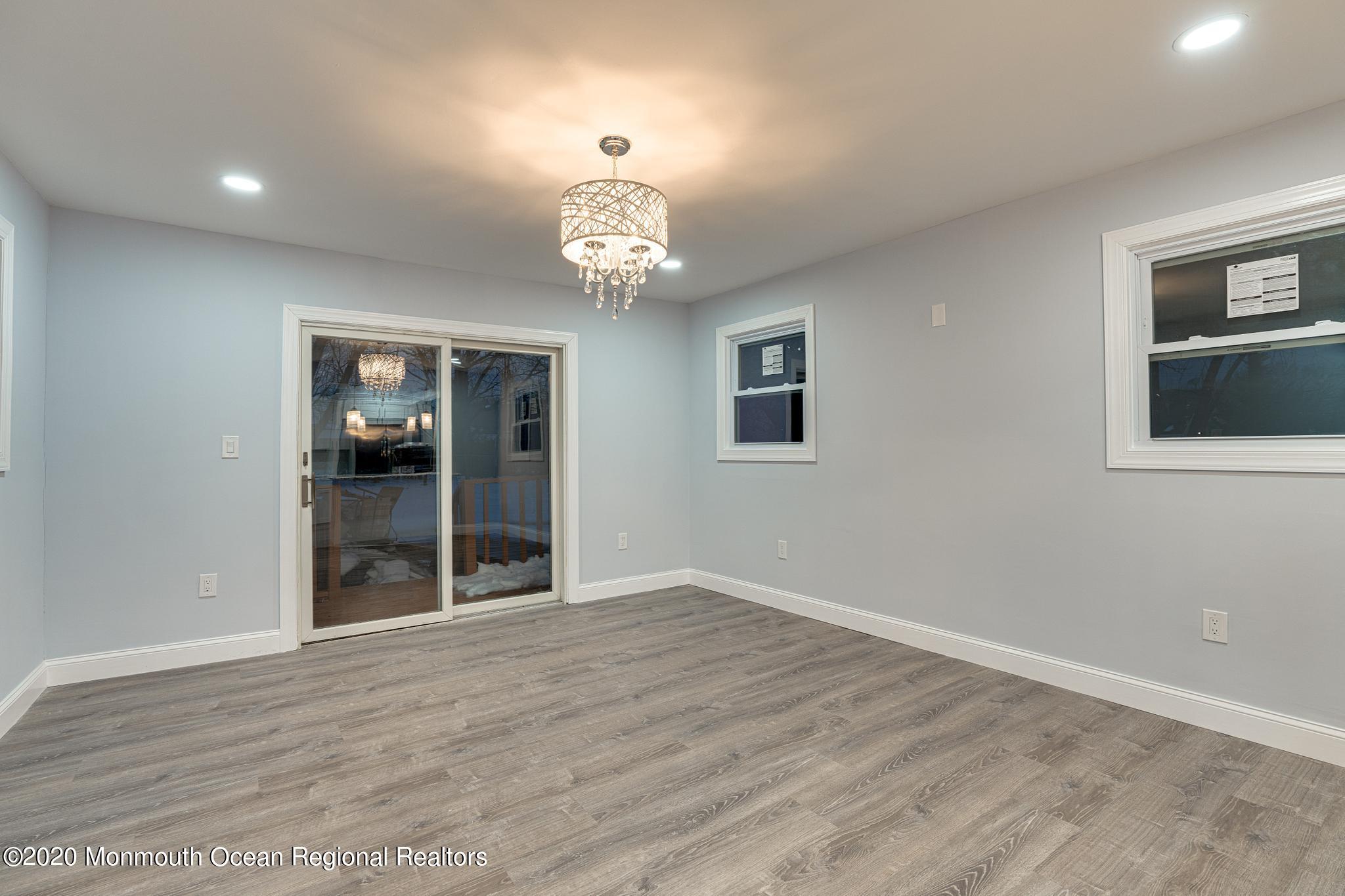 6 Wagon Road Hazlet, NJ 07730 - Photo 24 of 40 Dinning Room