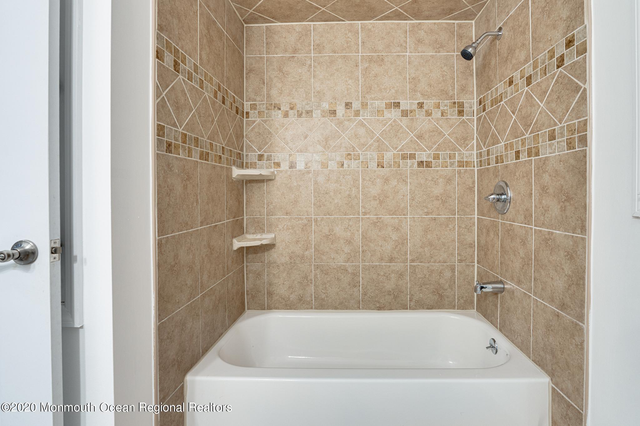 6 Wagon Road Hazlet, NJ 07730 - Photo 26 of 40 2nd bath