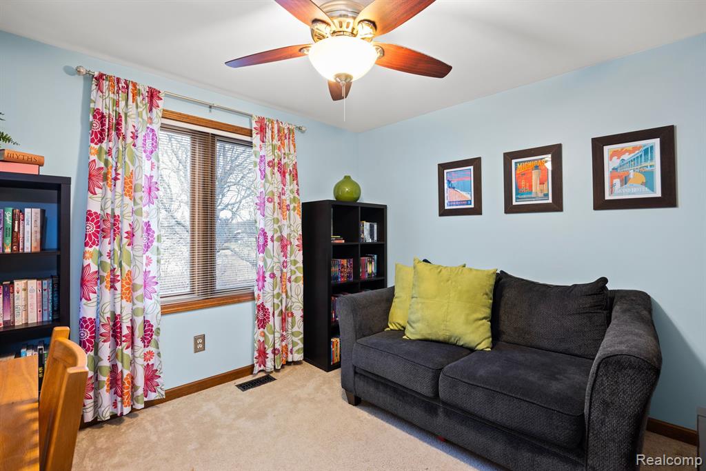 591 Lockport Road Rochester Hills, MI 48307 - Photo 22 of 40