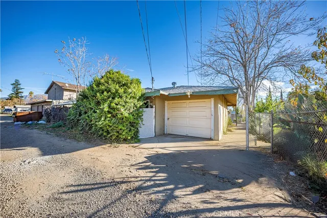 $675,000 | 685 Massachusetts Avenue, Beaumont, CA 92223
