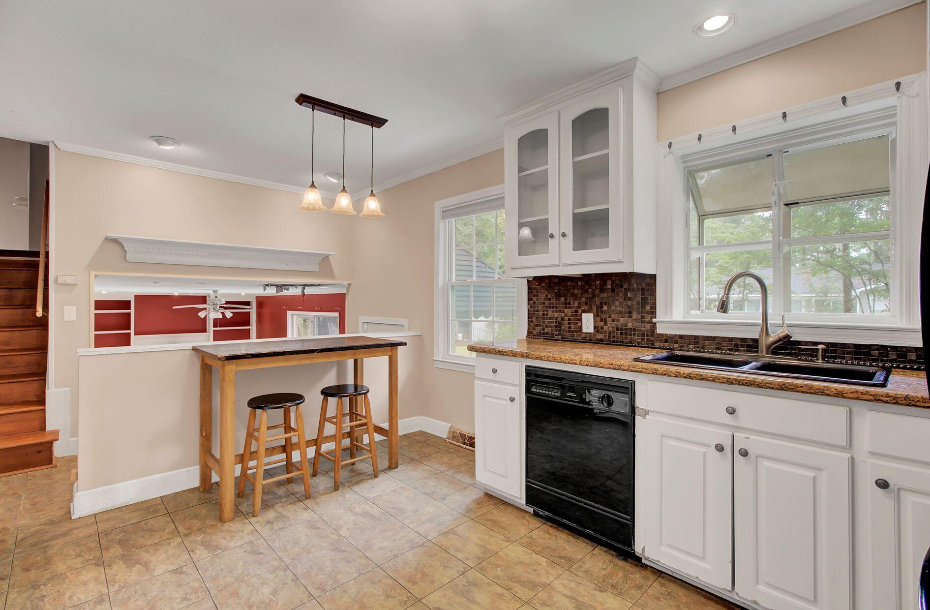 111 Pecan Road Walterboro, SC 29488 - Photo 11 of 28 kitchen