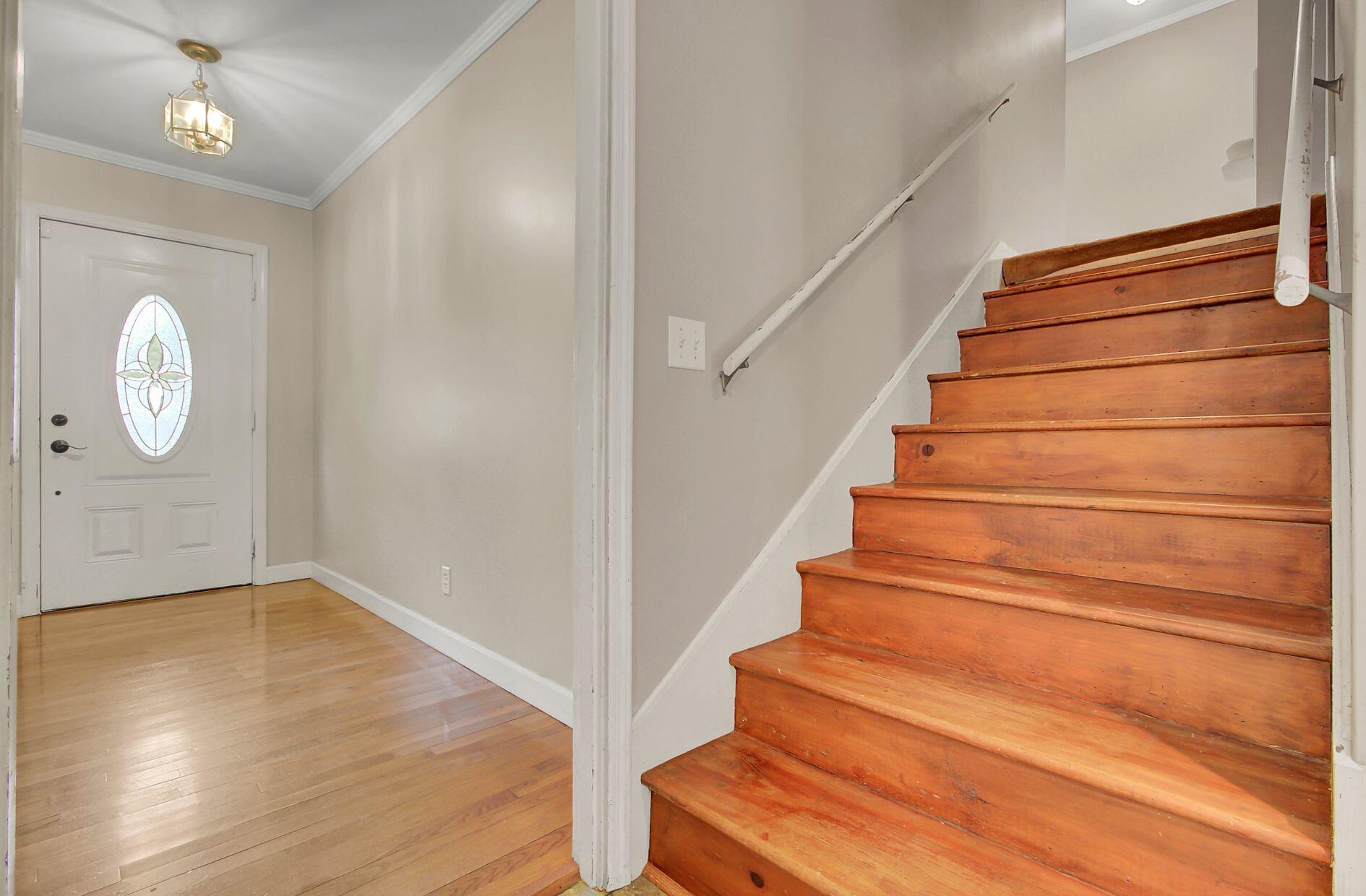 111 Pecan Road Walterboro, SC 29488 - Photo 18 of 28 stairs
