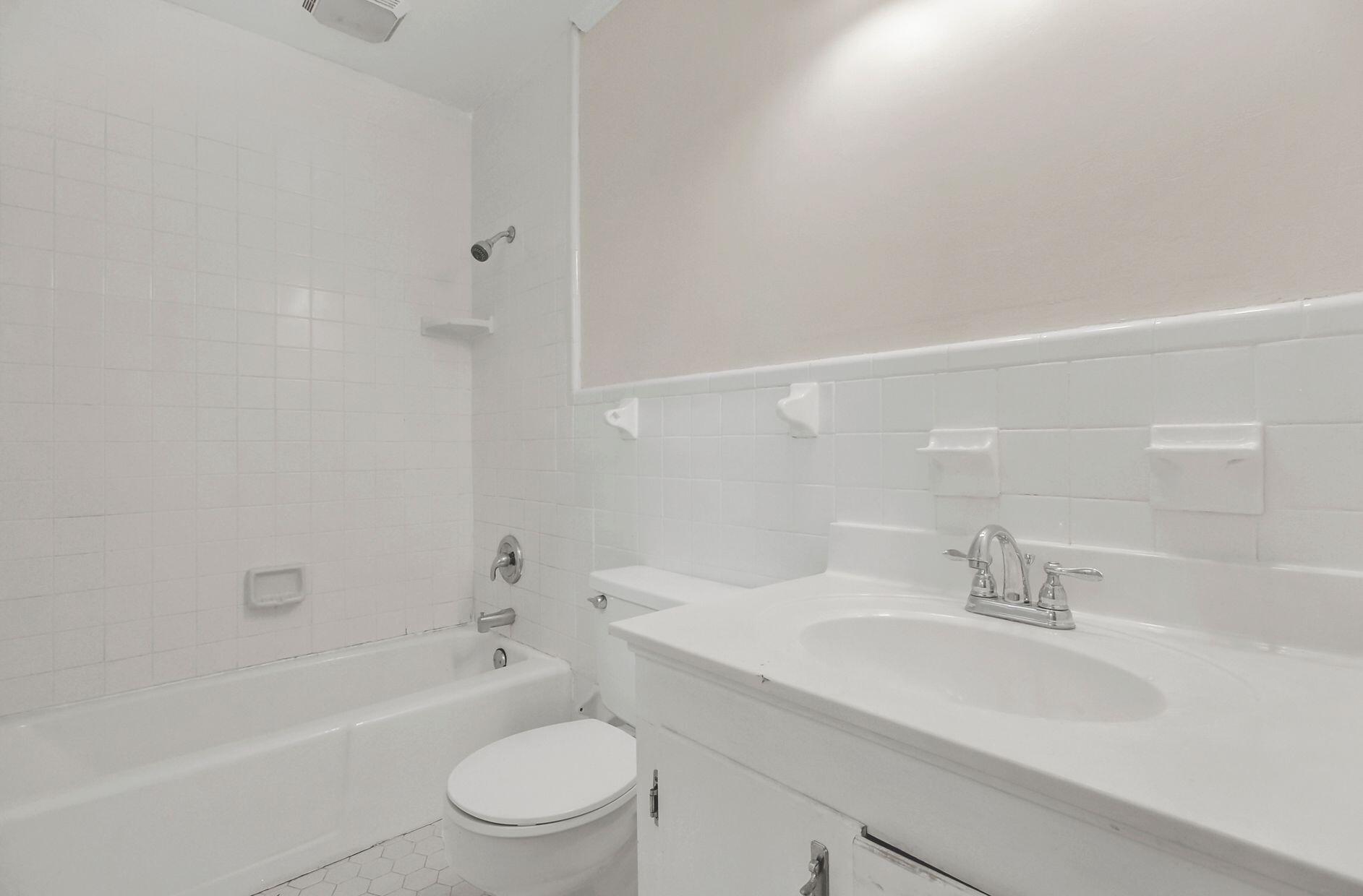 111 Pecan Road Walterboro, SC 29488 - Photo 20 of 28 master bath