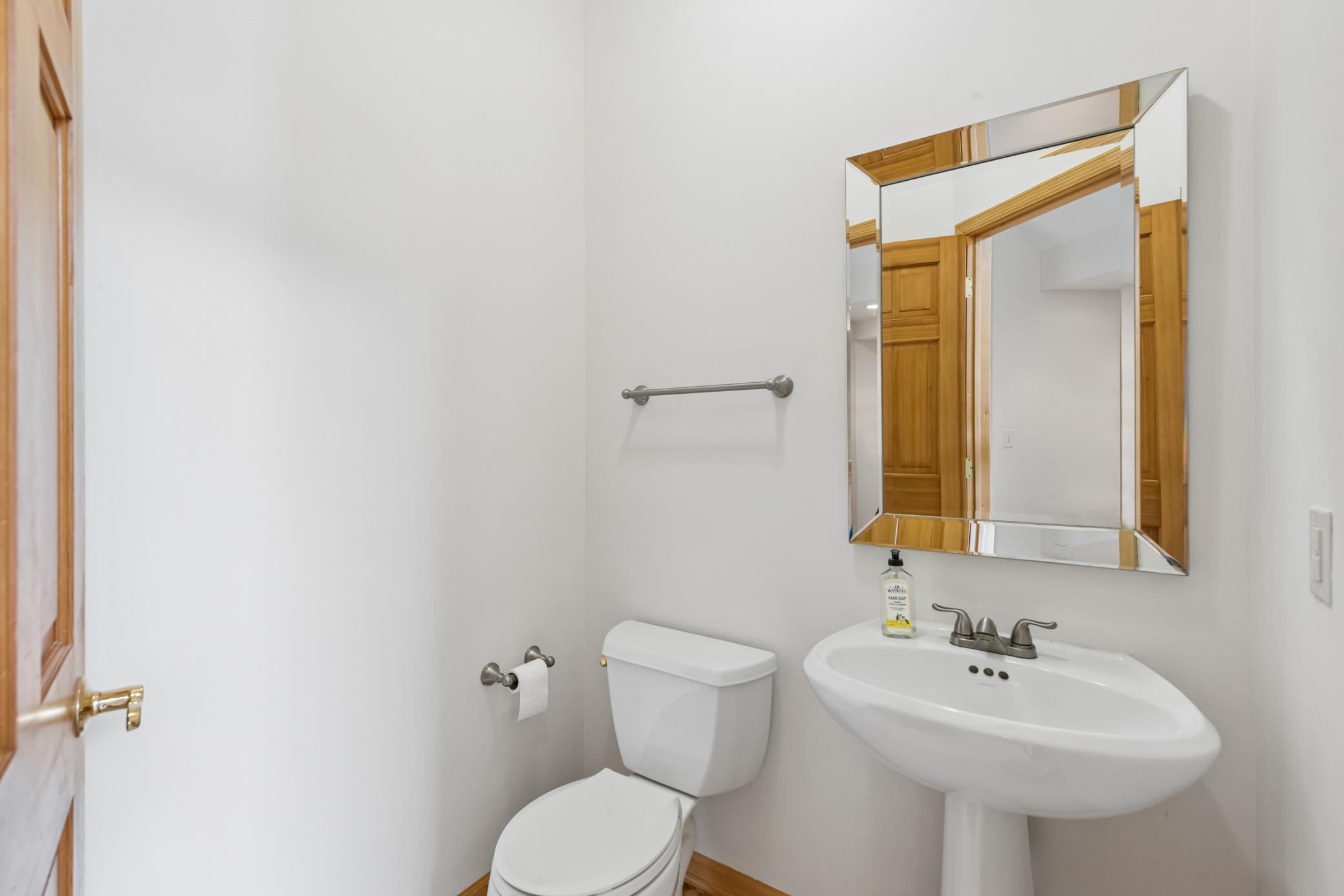 9257 Shetland Road Eden Prairie, MN 55347 - Photo 23 of 46