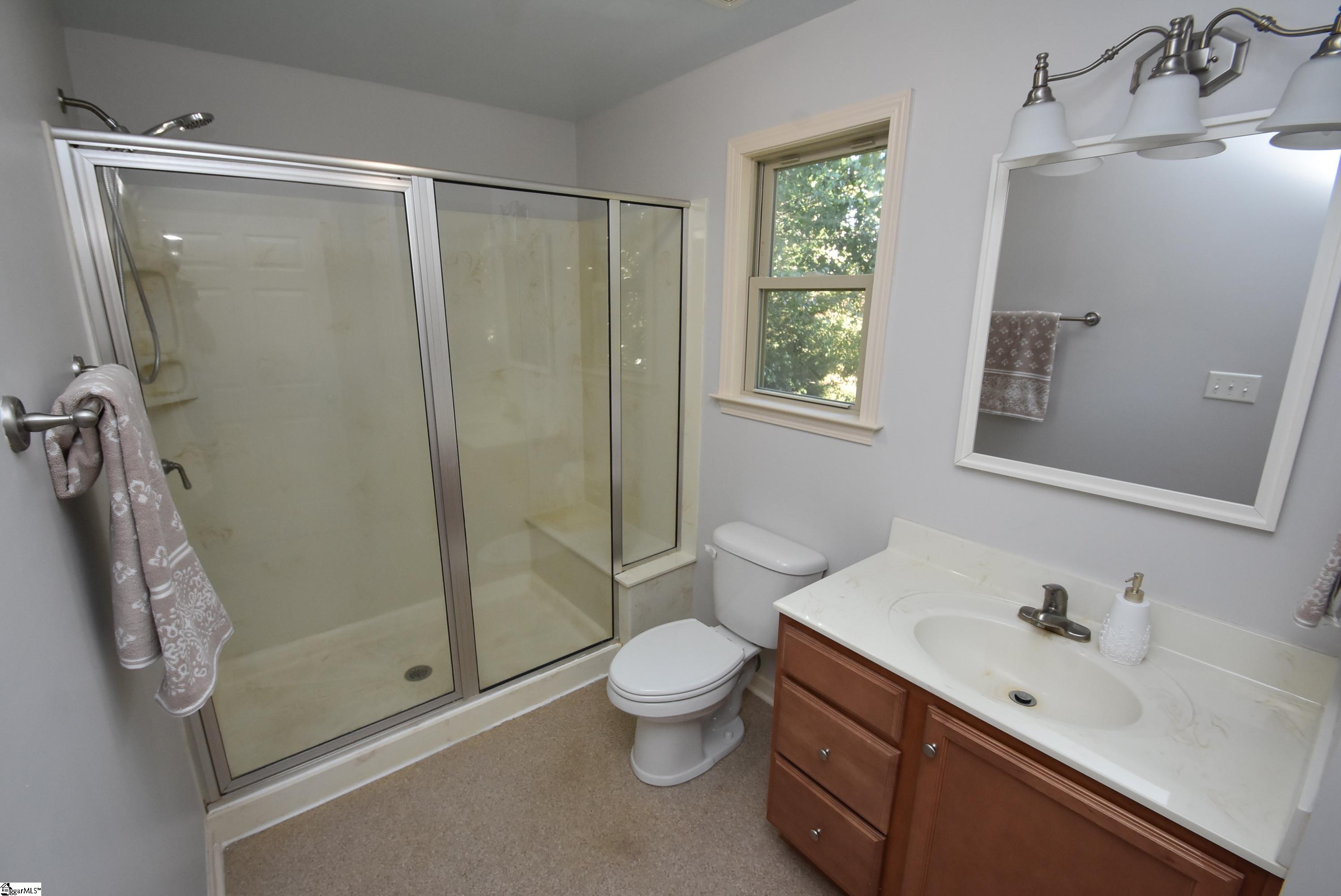 623 Lee Vaughn Road Simpsonville, SC 29681 - Photo 13 of 49