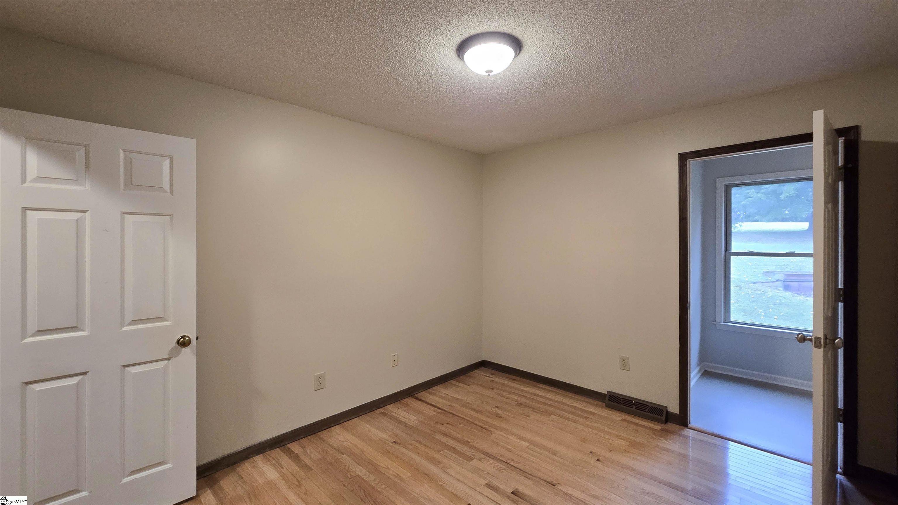 623 Lee Vaughn Road Simpsonville, SC 29681 - Photo 25 of 49