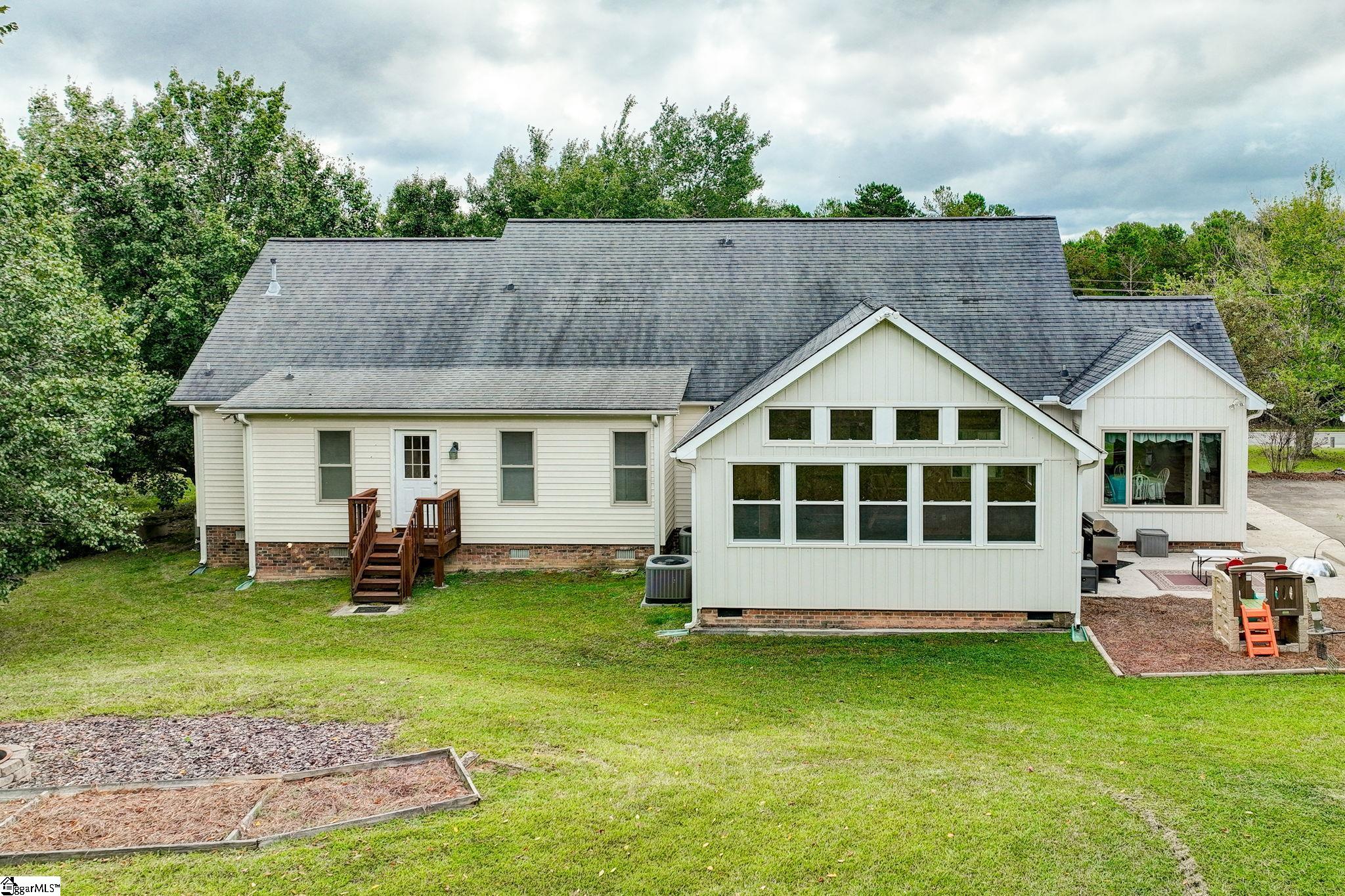 623 Lee Vaughn Road Simpsonville, SC 29681 - Photo 40 of 49