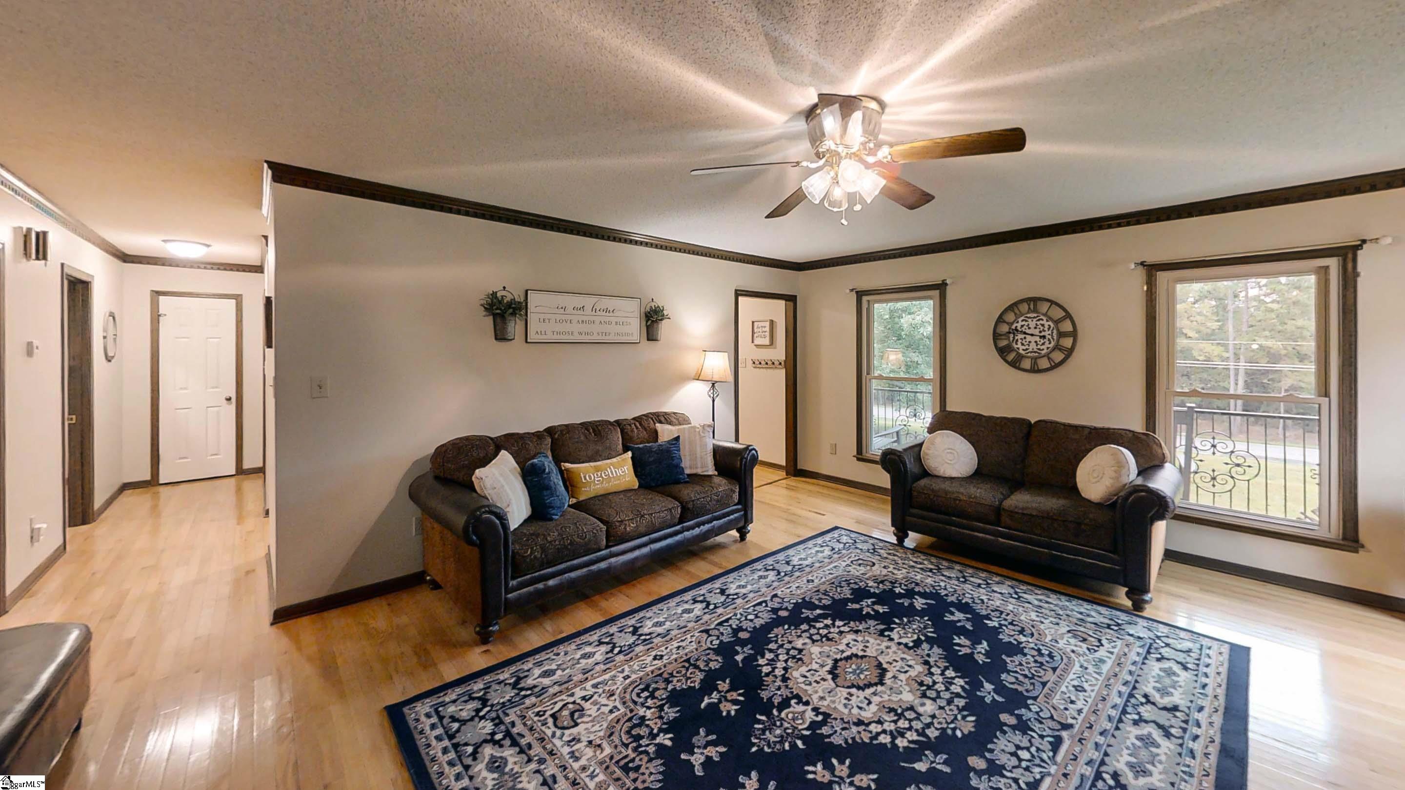 623 Lee Vaughn Road Simpsonville, SC 29681 - Photo 6 of 49