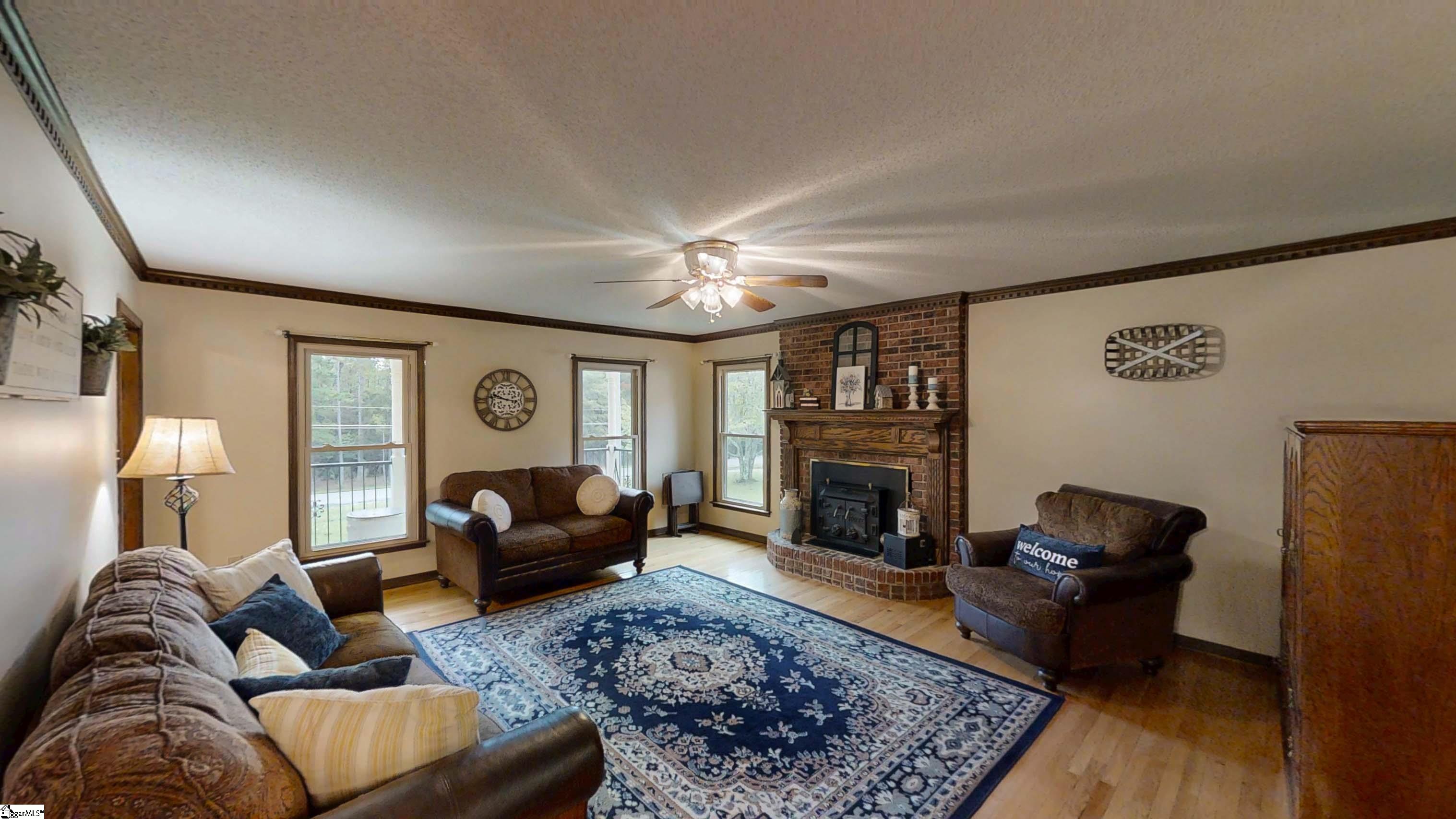 623 Lee Vaughn Road Simpsonville, SC 29681 - Photo 7 of 49