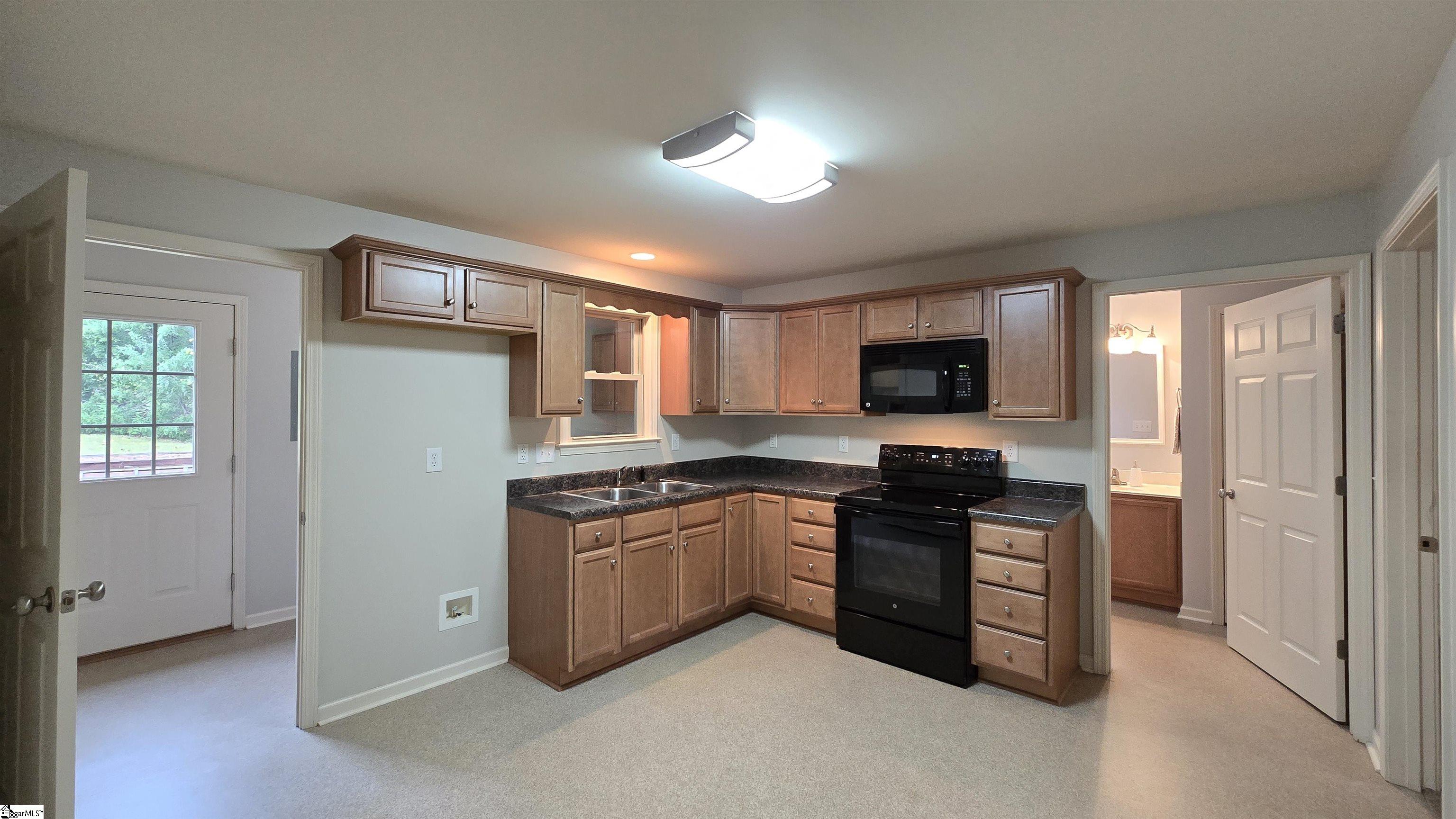 623 Lee Vaughn Road Simpsonville, SC 29681 - Photo 10 of 49