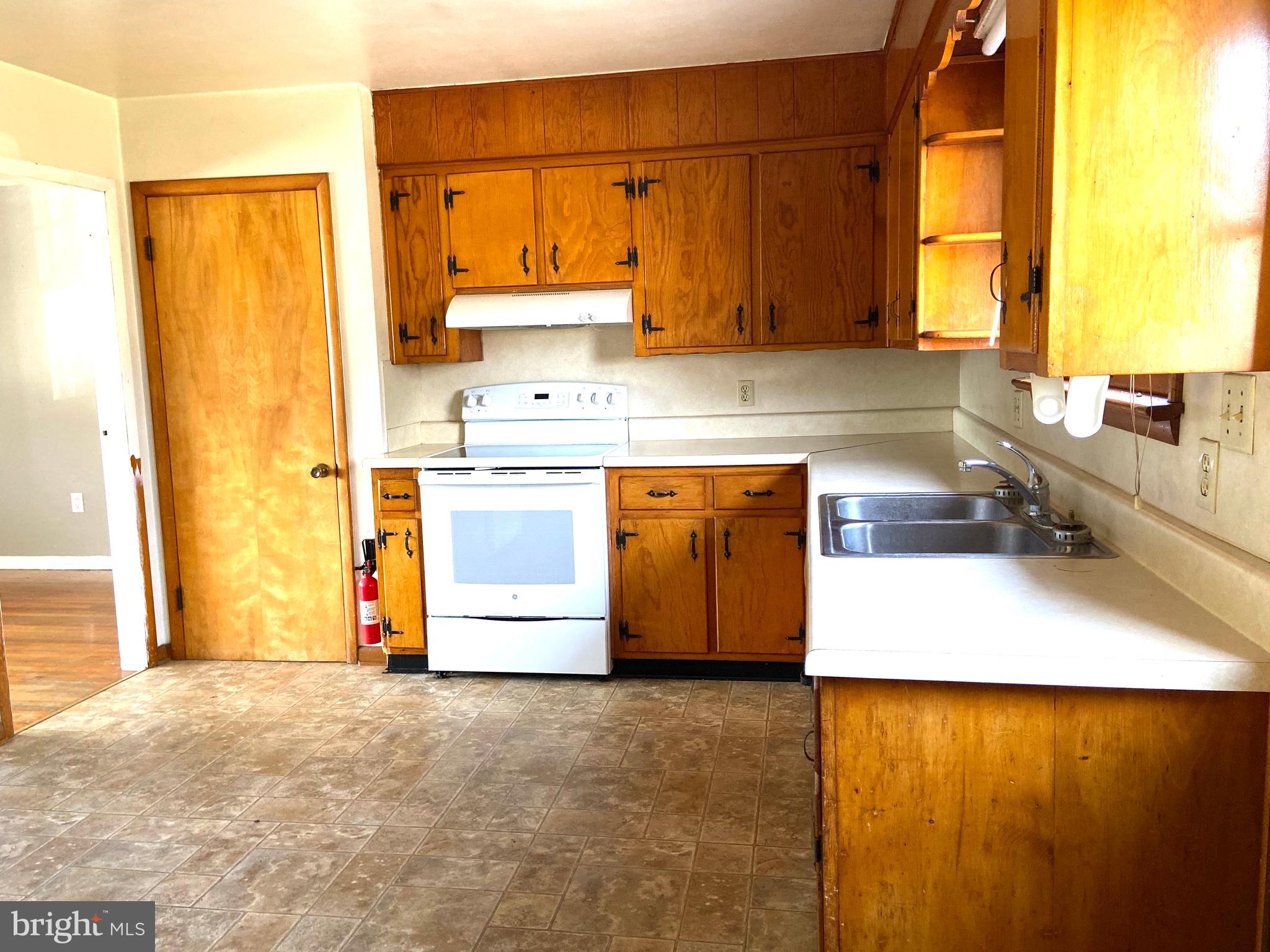 653 Alexander Spring Road Carlisle, PA 17015 - Photo 6 of 20 Gallery Image 6