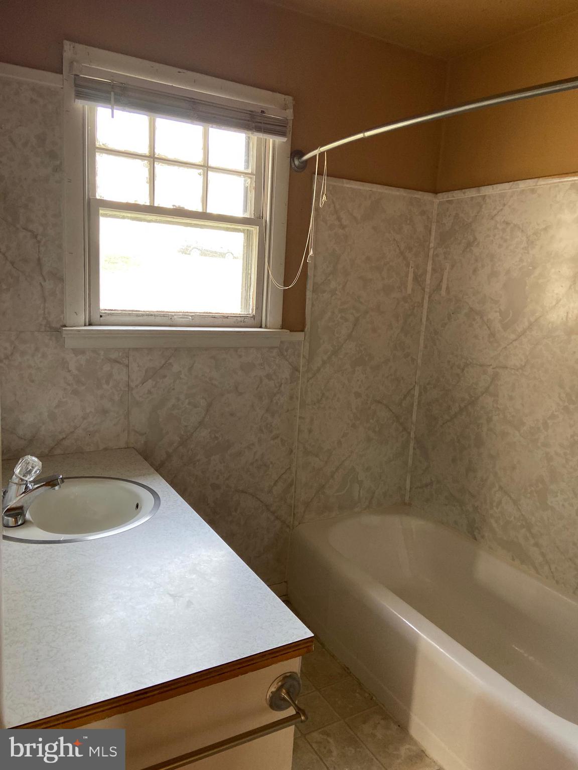 653 Alexander Spring Road Carlisle, PA 17015 - Photo 9 of 20 Gallery Image 9