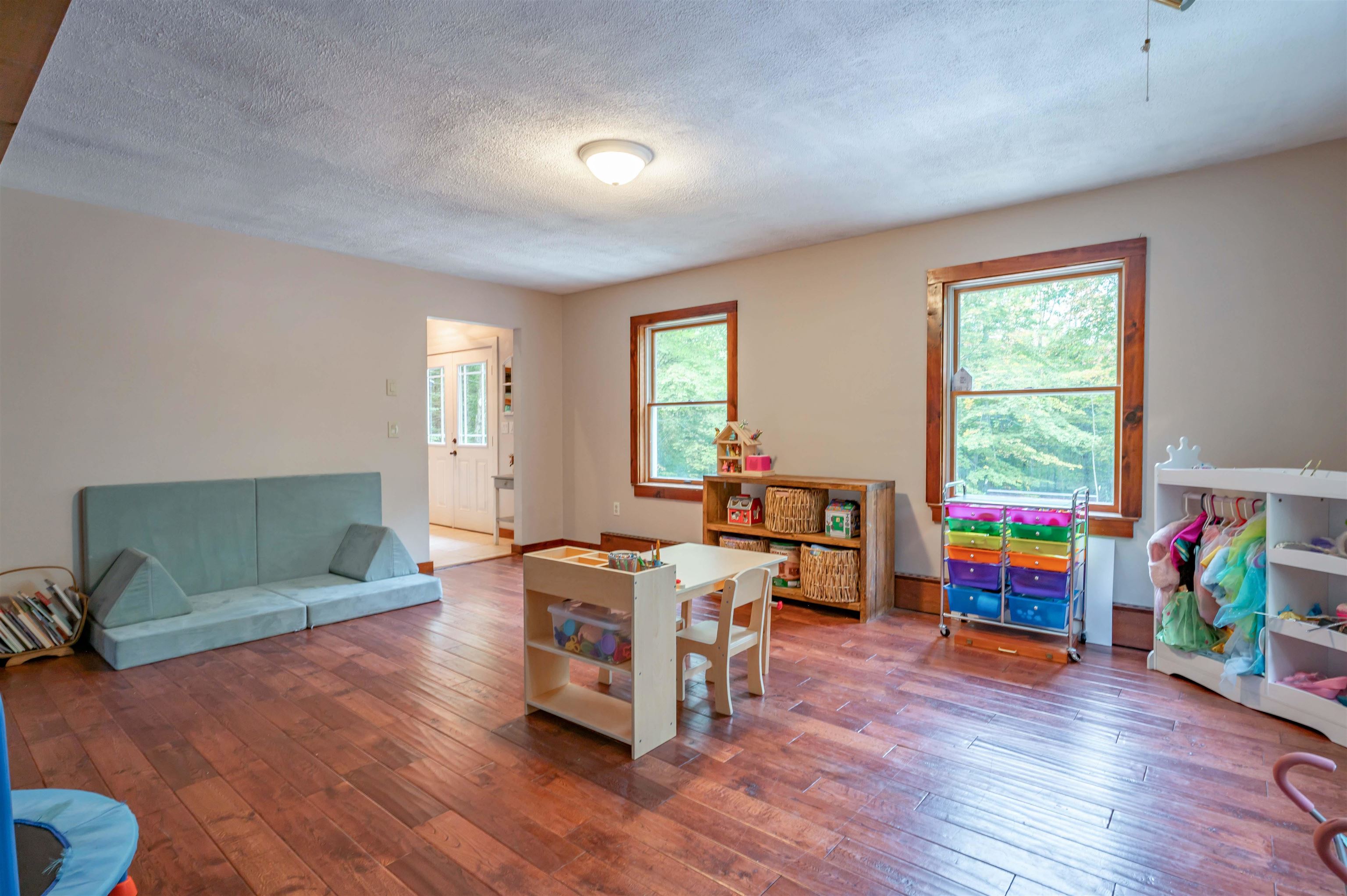 381 Slip Road Greenfield, NH 03047 - Photo 8 of 52 Gallery Image 8
