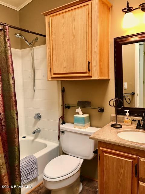 2547 Hilltop Road Prescott, AZ 86301 - Photo 15 of 25 Halll Bathroom.