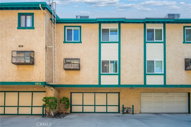 $665,000 | 1614 Mayflower Avenue, Unit B, Monrovia, CA 91016