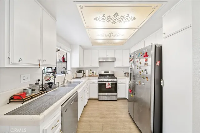 $665,000 | 1614 Mayflower Avenue, Unit B, Monrovia, CA 91016