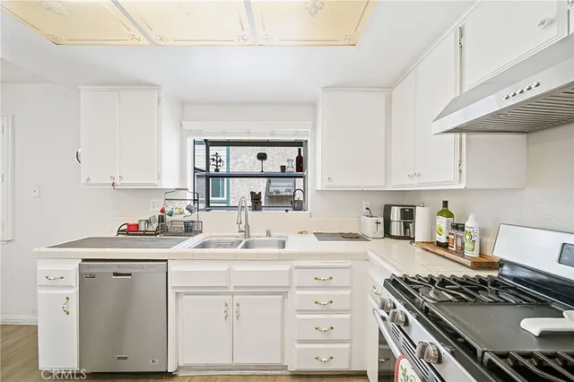 $665,000 | 1614 Mayflower Avenue, Unit B, Monrovia, CA 91016