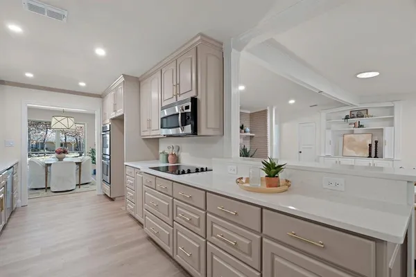 $575,000 | 1306 Driftwood Drive, Euless, TX 76040
