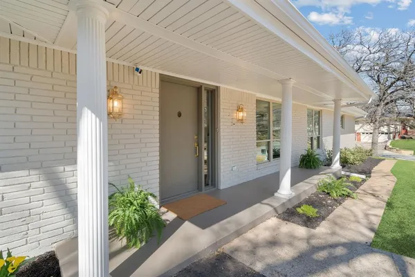 $575,000 | 1306 Driftwood Drive, Euless, TX 76040