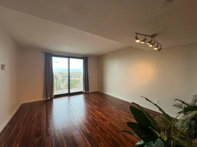 $2,450 | 300 South Duval Street, Unit 903, Tallahassee, FL 32301