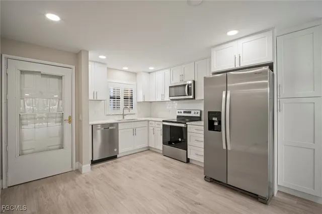 $1,300 | 16380 Dublin Circle, Unit 101, Fort Myers, FL 33908