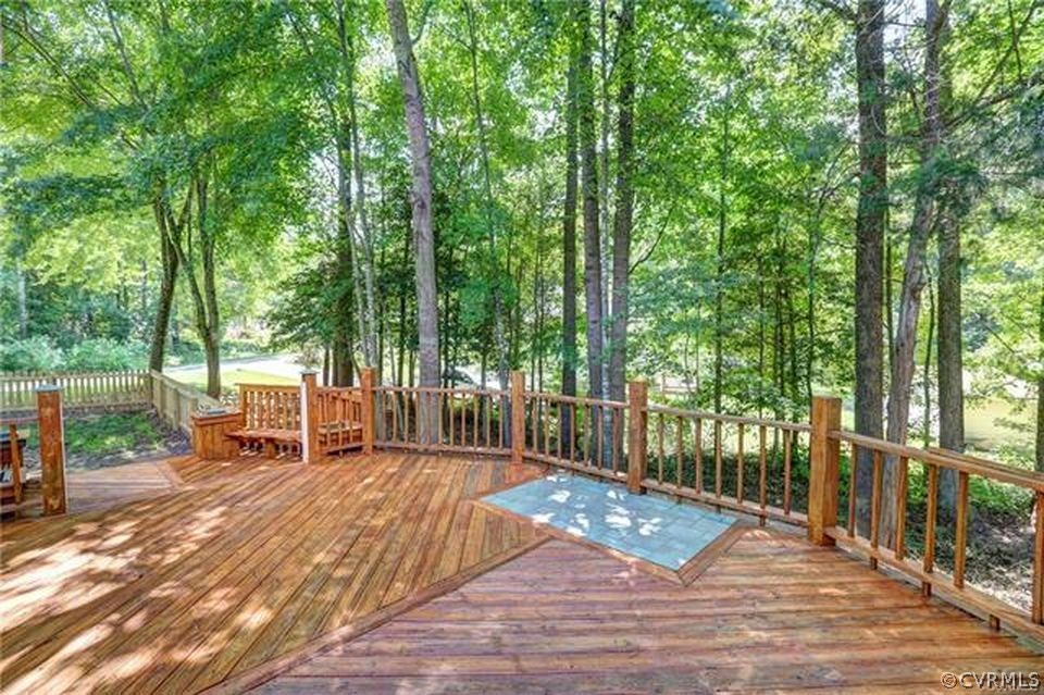2506 Colgrave Road Midlothian, VA 23112 - Photo 20 of 21 a deck view with a garden