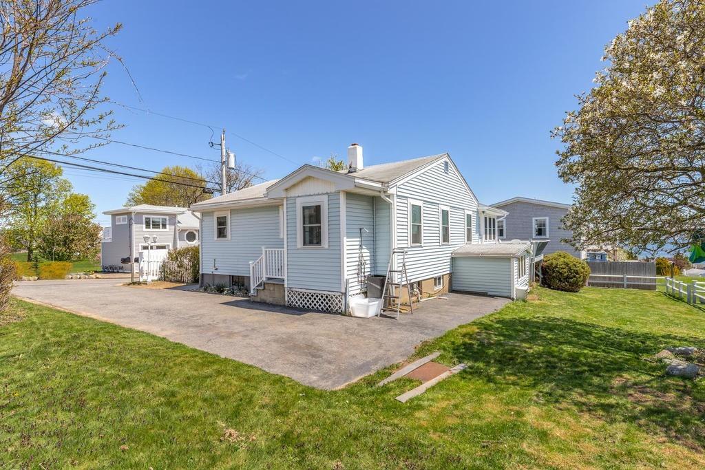 18 Hillside Road Ipswich, MA 01938 - Photo 2 of 38