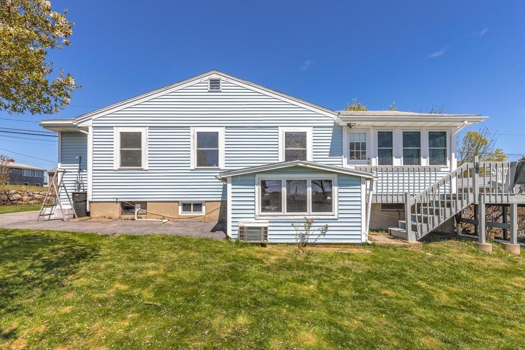 18 Hillside Road Ipswich, MA 01938 - Photo 3 of 38