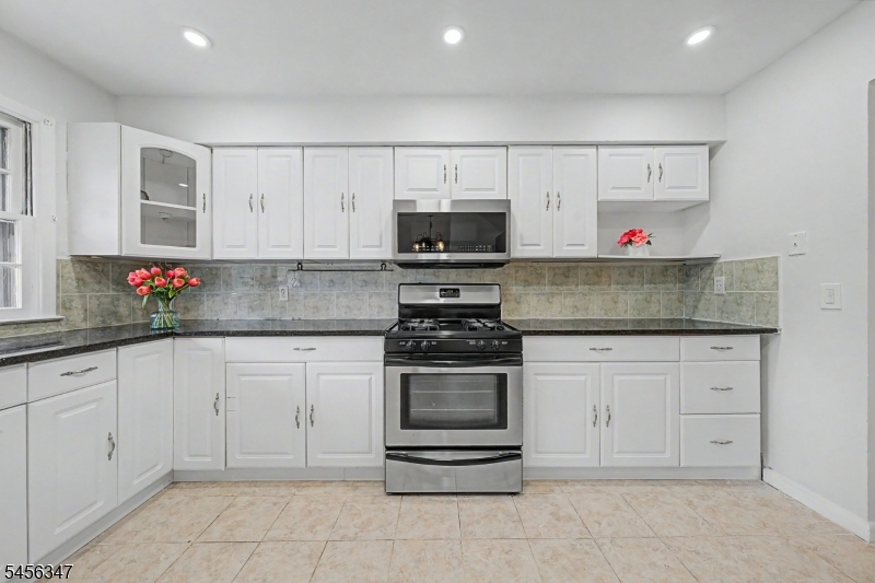 11 Dolly Road Parsippany, NJ 07054 - Photo 24 of 47 Gallery Image 24