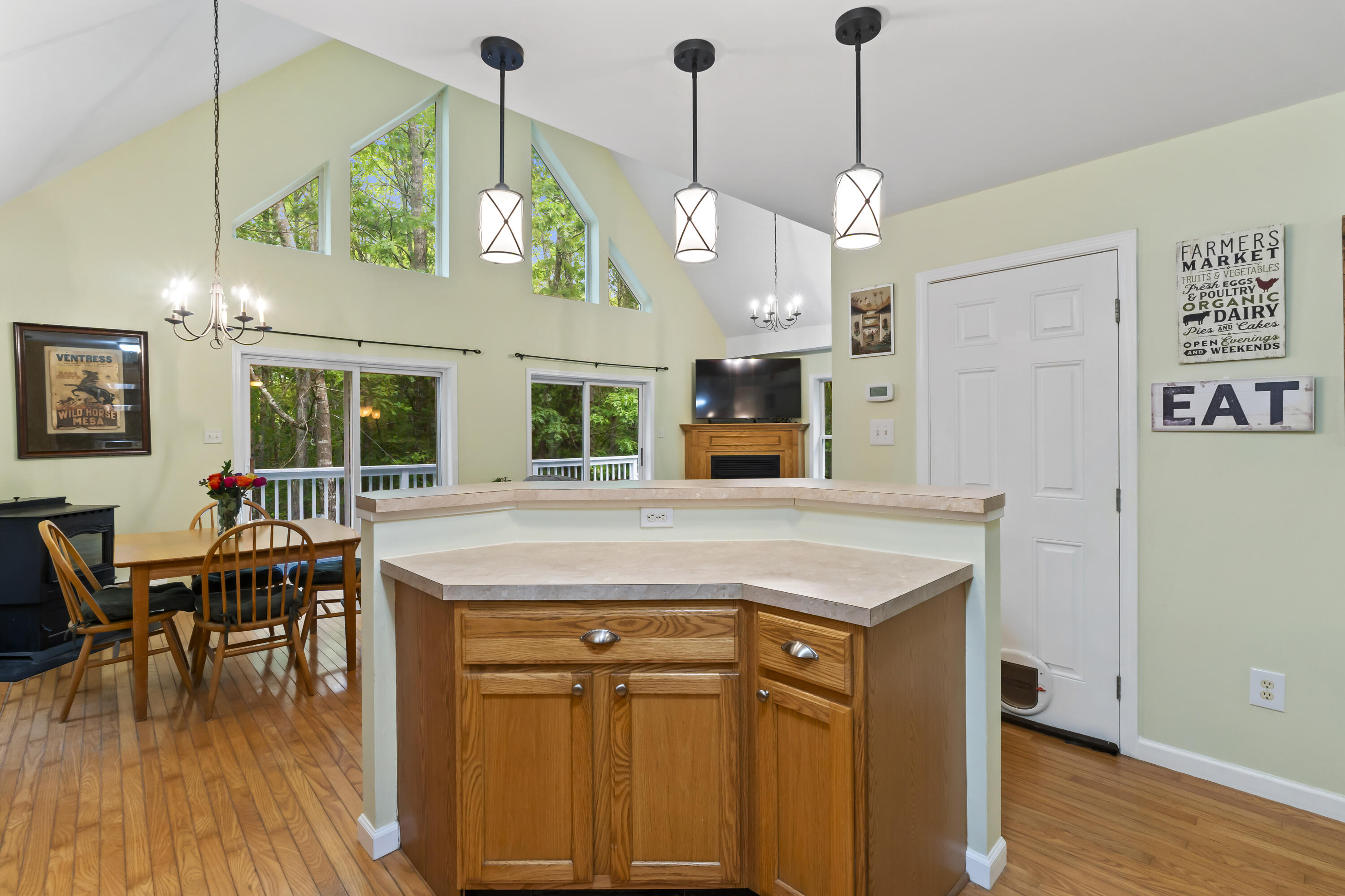 47 Double M Lane Woolwich, ME 04579 - Photo 7 of 63 47 Double M Ln_119