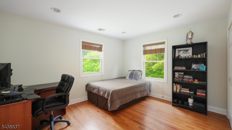 5 Maple Drive Warren, NJ 07059 - Photo 19 of 35