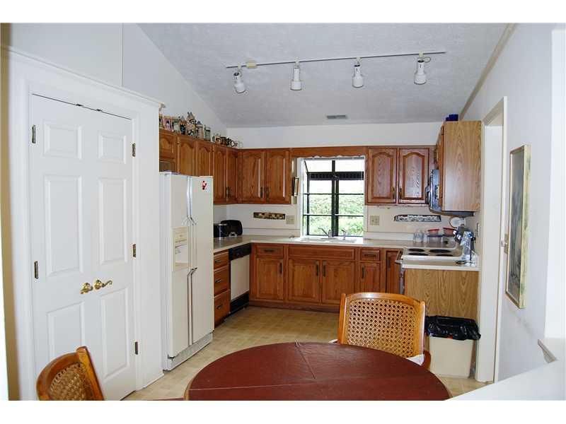 7681 River Road Indianapolis, IN 46240 - Photo 15 of 23 Gallery Image 15