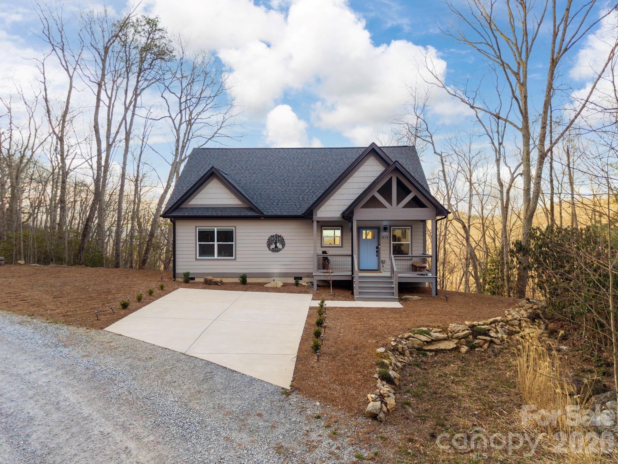 1474 Locust Grove Road Hendersonville, NC 28792 - Photo 2 of 30